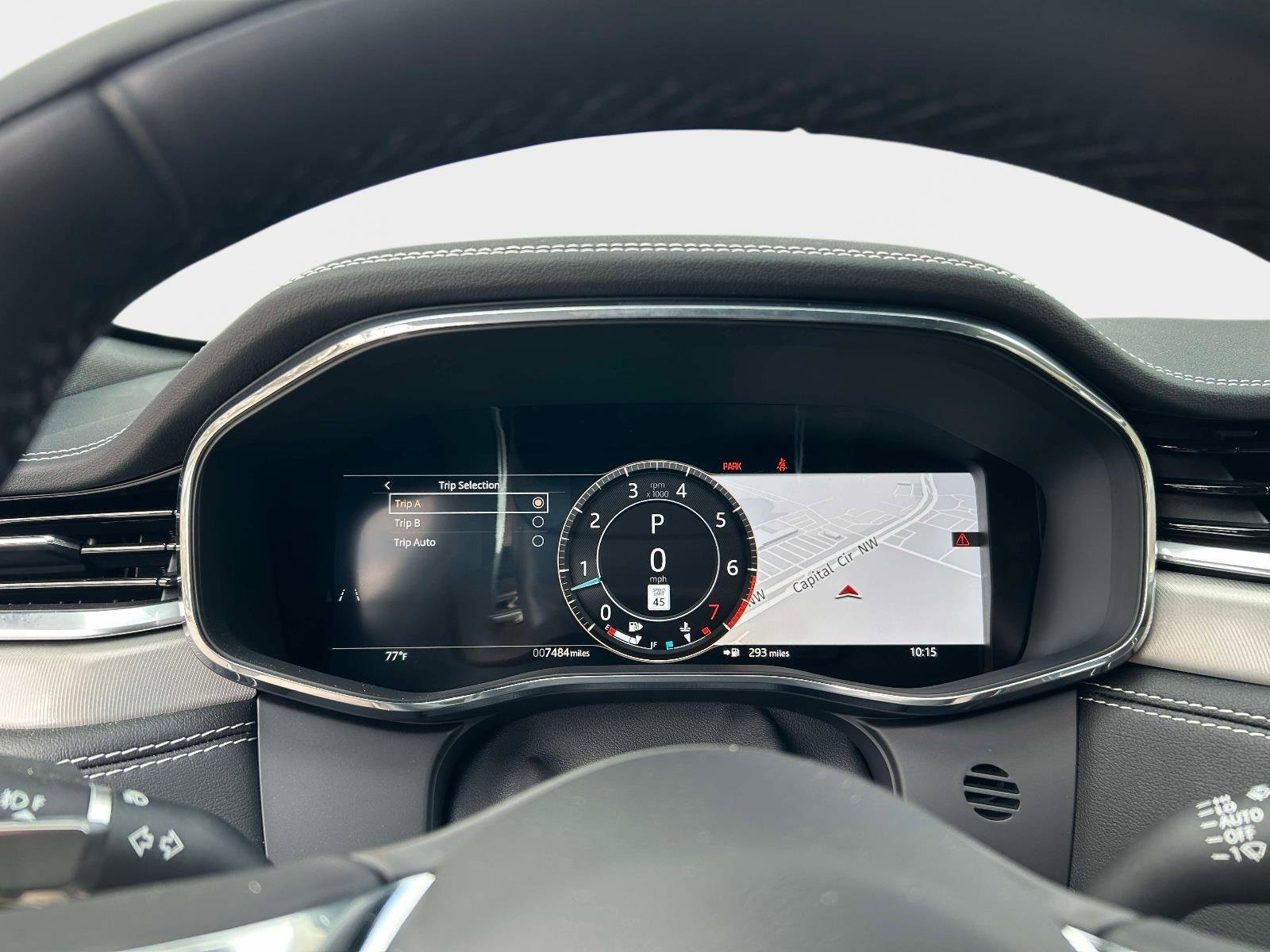 Used 2026 Jaguar F-PACE R-Dynamic S image 13