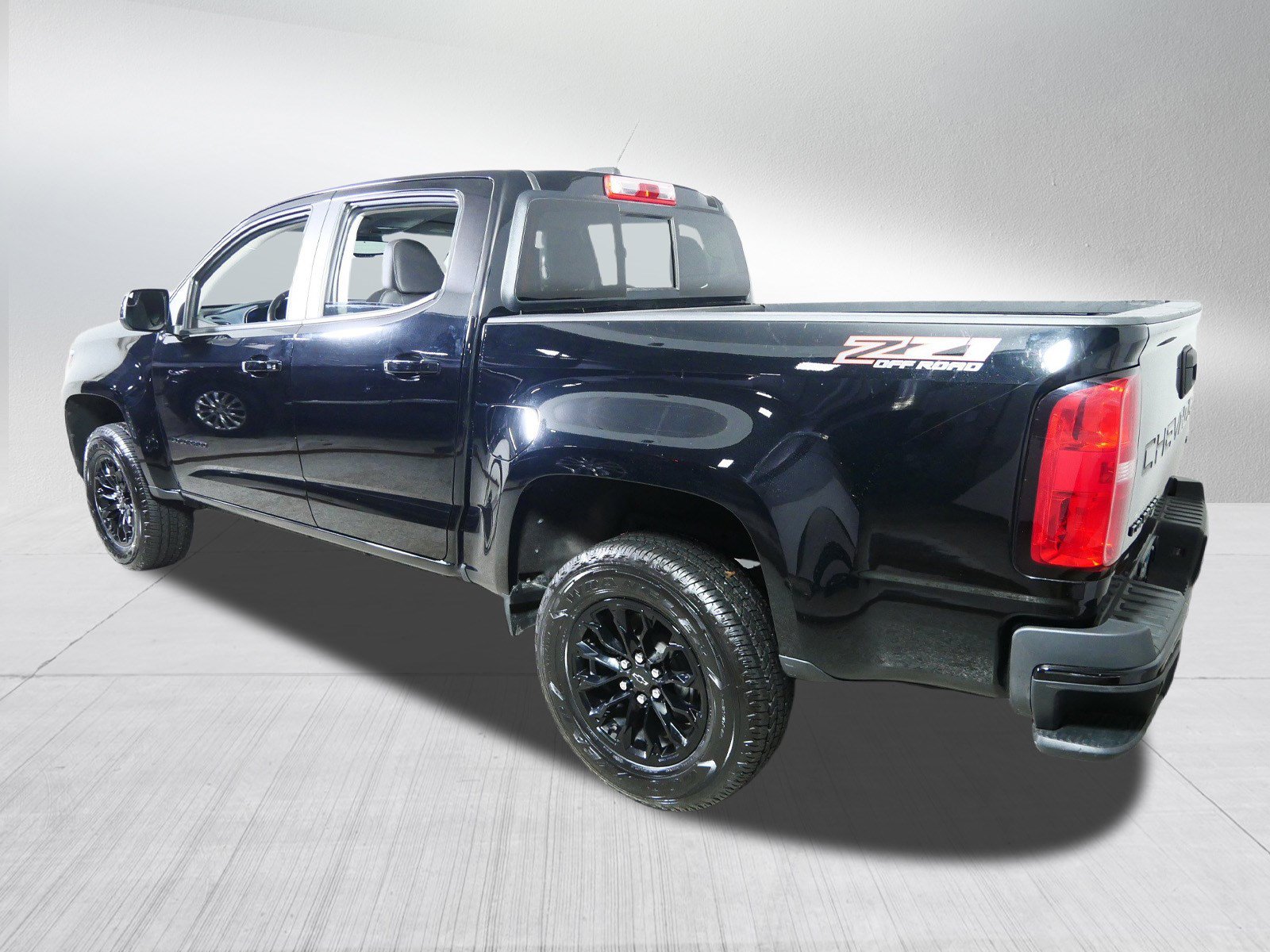 Used 2022 Chevrolet Colorado Z71 w/ Trail Boss Package AWD/4WD image 5