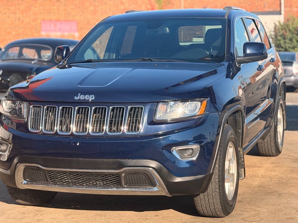 Used 2016 Jeep Grand Cherokee Laredo w/ Quick Order Package 23E AWD/4WD image 4