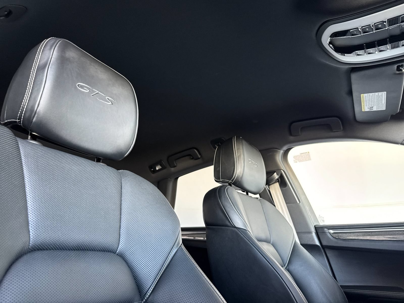 Certified 2024 Porsche Macan GTS AWD/4WD image 19