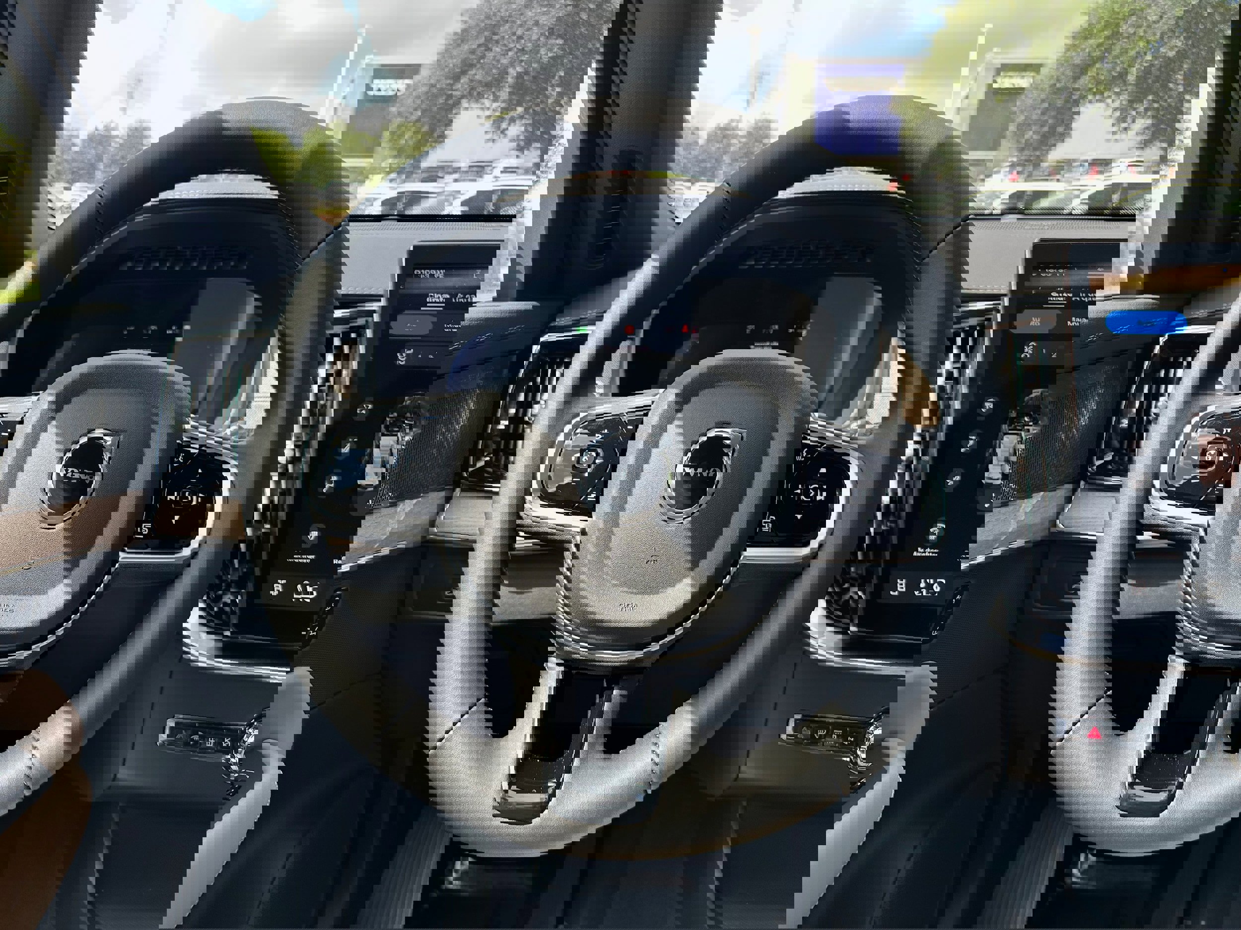 New 2026 Volvo XC90 B5 Plus image 15