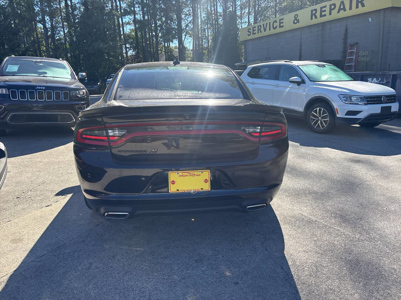 Used 2022 Dodge Charger SXT w/ Blacktop Package image 6