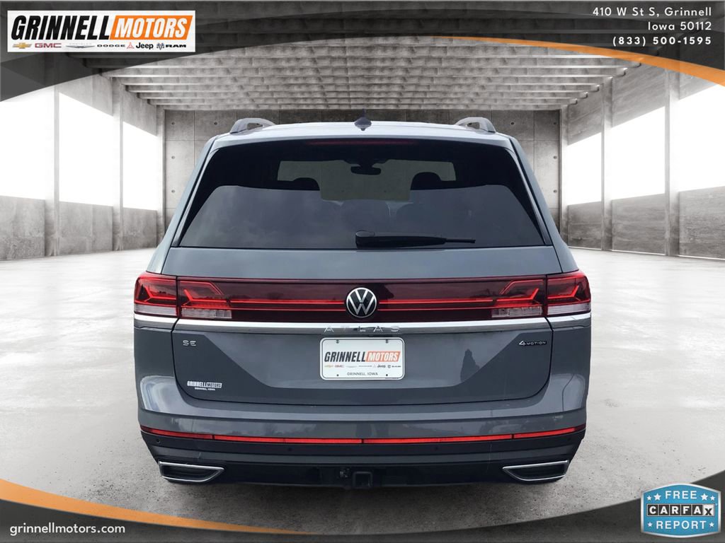 Used 2025 Volkswagen Atlas SE image 6