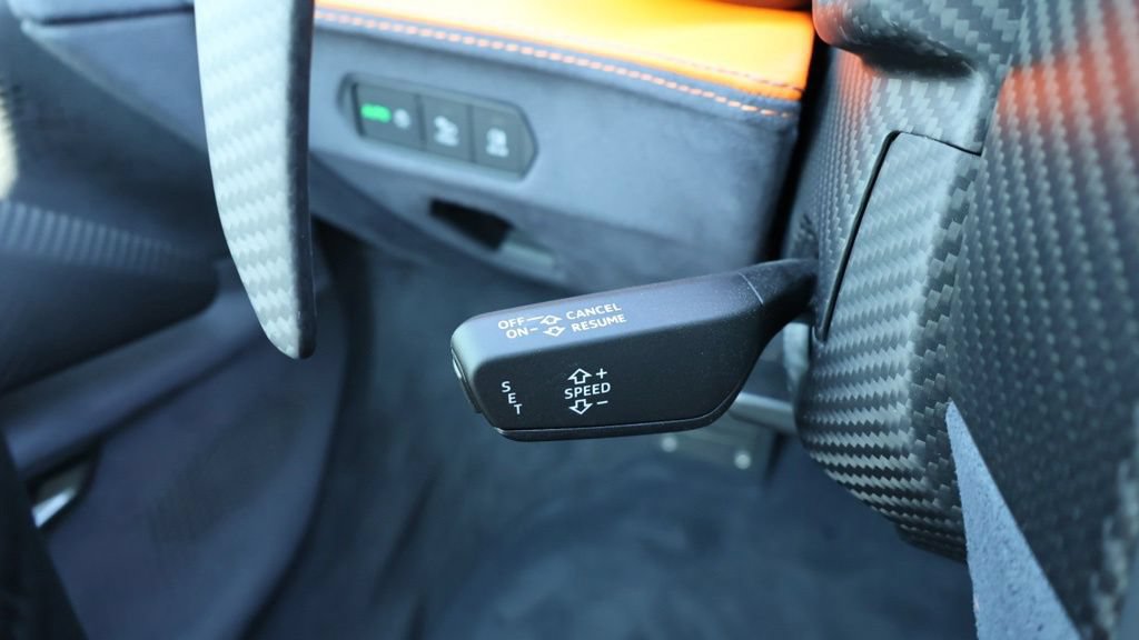 Used 2024 Lamborghini Revuelto AWD/4WD image 22