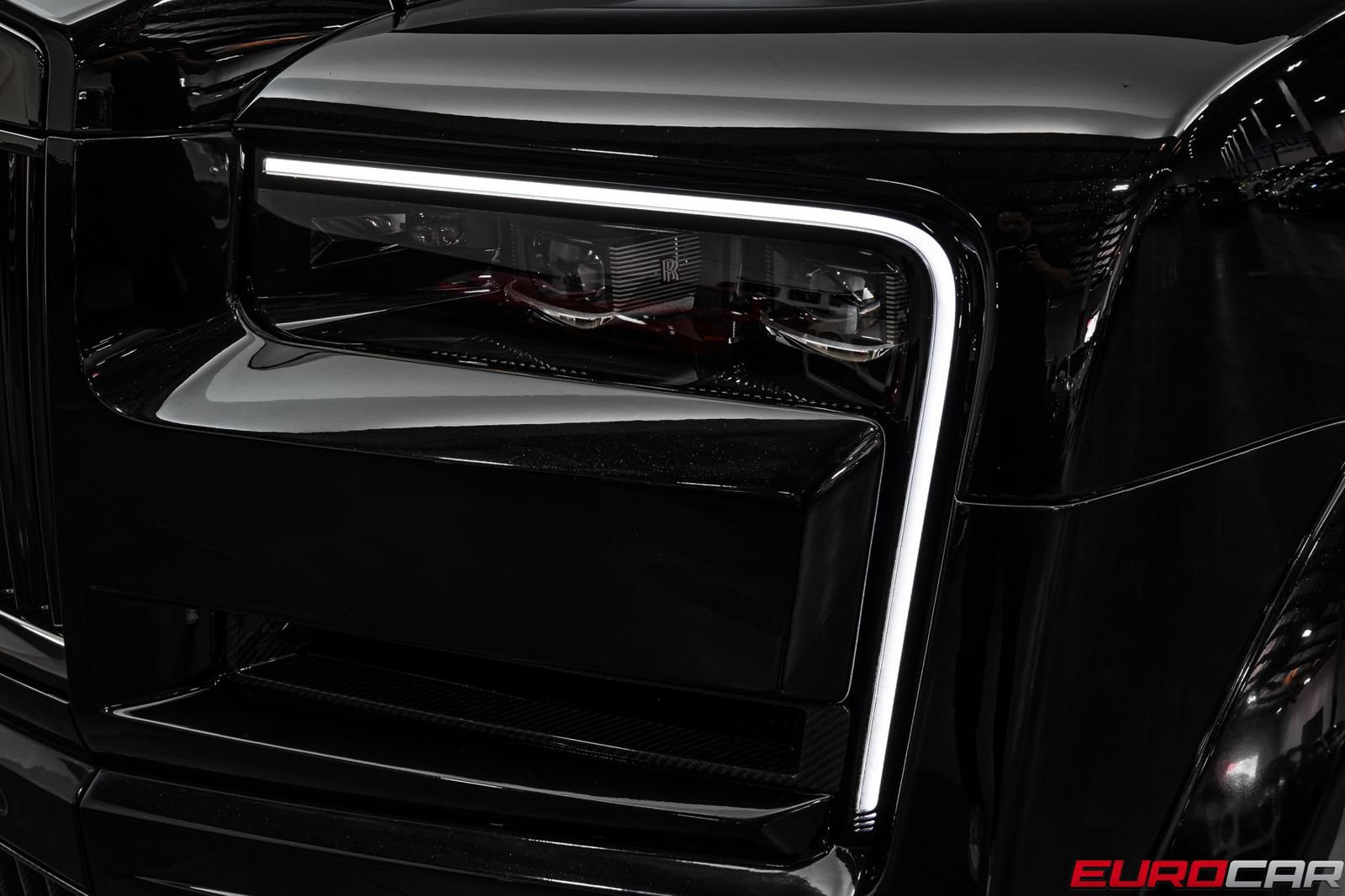 Used 2025 Rolls-Royce Cullinan Black Badge AWD/4WD image 17