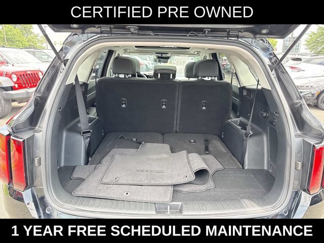 Used 2023 Kia Sorento S w/ Panoramic Sunroof Package FWD image 12