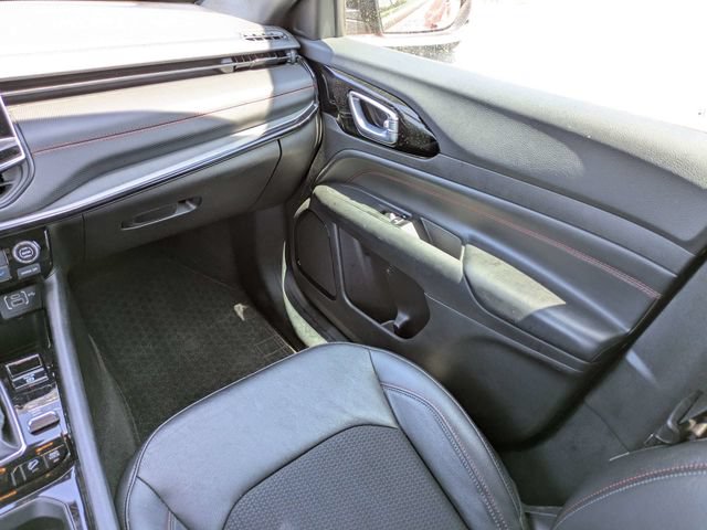 Used 2025 Jeep Compass Trailhawk AWD/4WD image 17