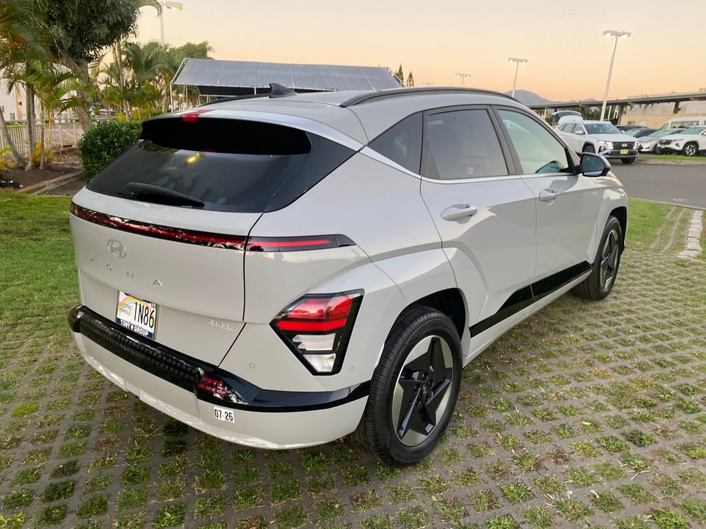 Certified 2024 Hyundai Kona Limited image 7