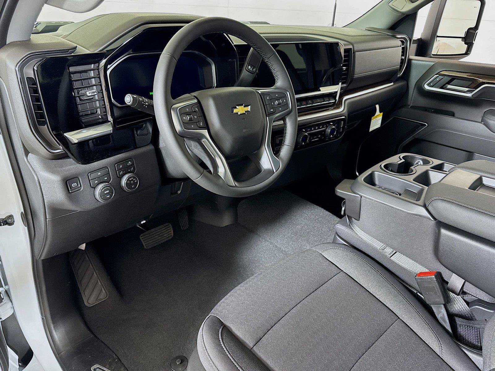 New 2026 Chevrolet Silverado 2500 LT w/ All Star Edition AWD/4WD image 5