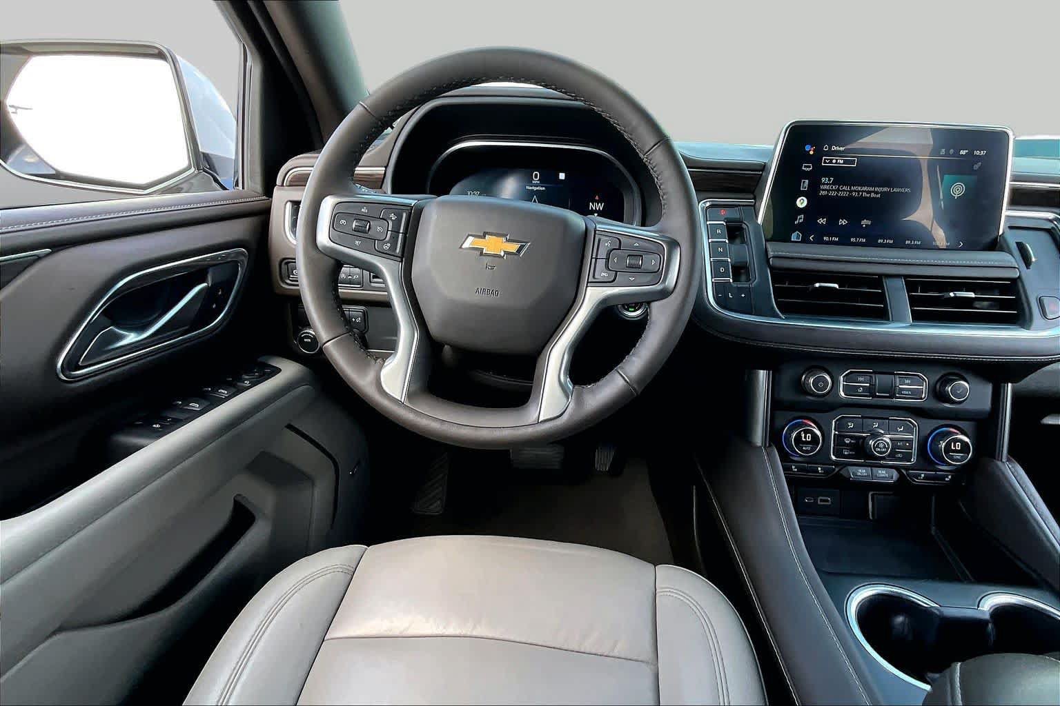 Used 2022 Chevrolet Tahoe LT w/ Luxury Package RWD image 6