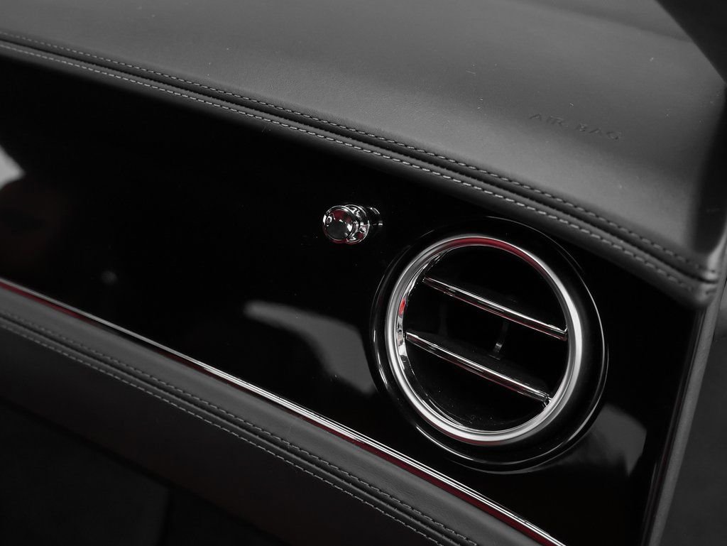 Used 2022 Bentley Continental GT image 29