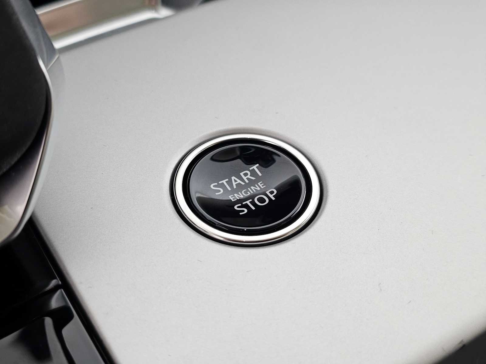Used 2026 Land Rover Range Rover SE AWD/4WD image 30