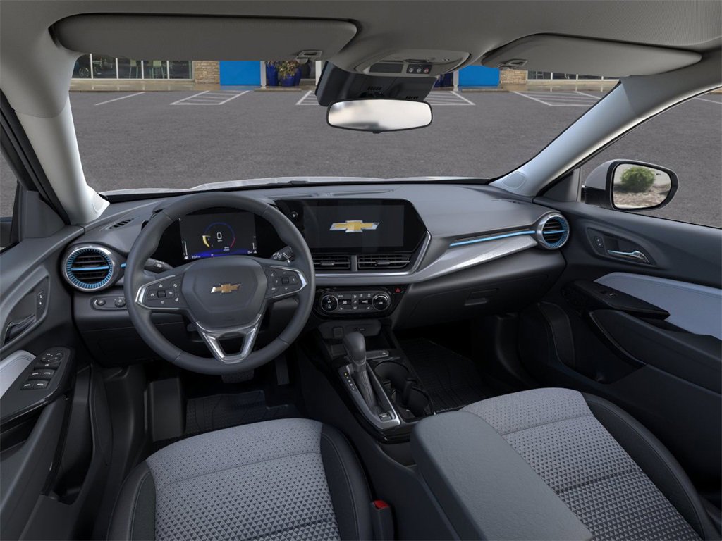 New 2025 Chevrolet Trax LT w/ Driver Confidence Package image 15