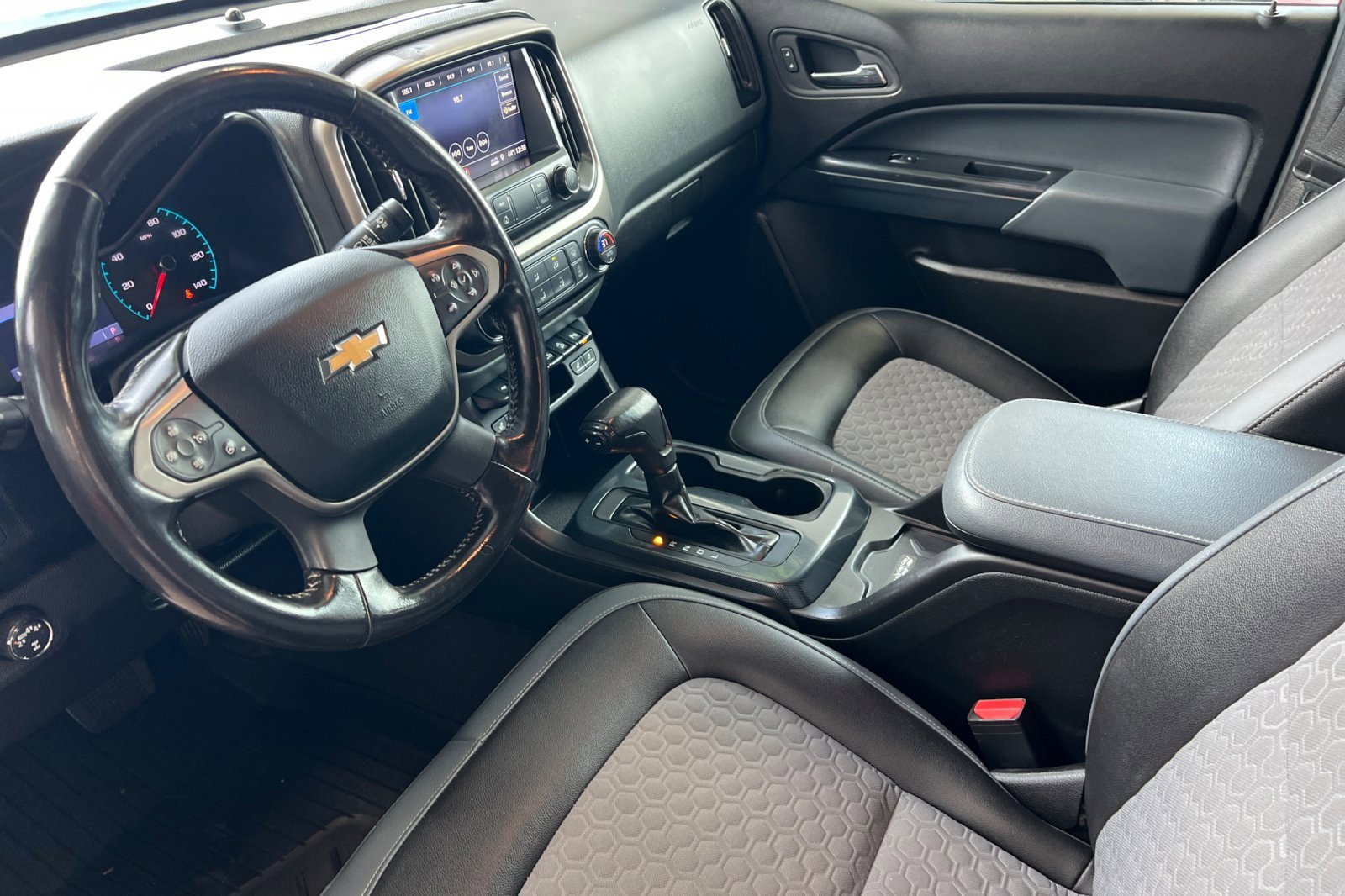 Used 2020 Chevrolet Colorado Z71 image 7