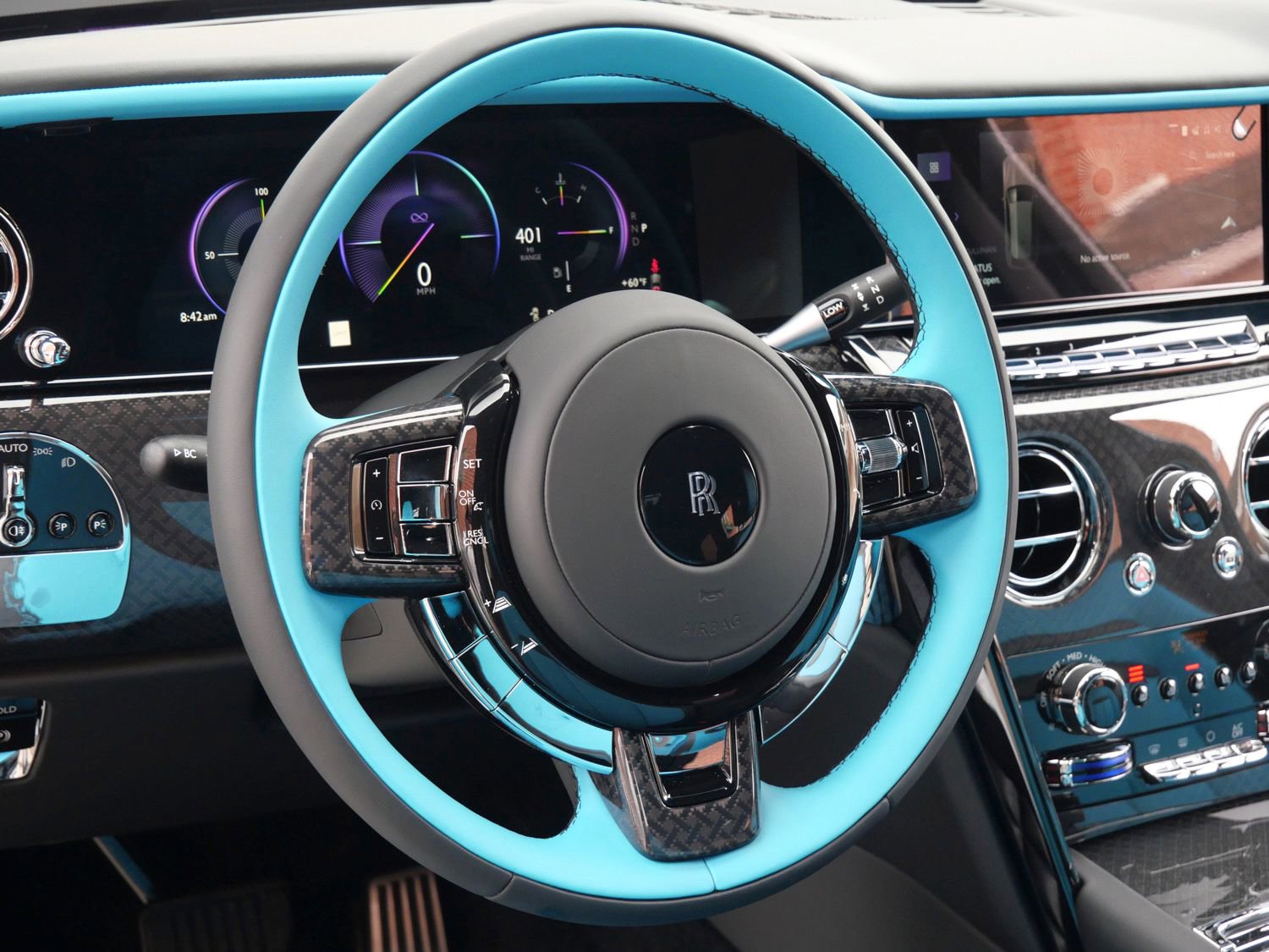 New 2026 Rolls-Royce Cullinan Black Badge image 16