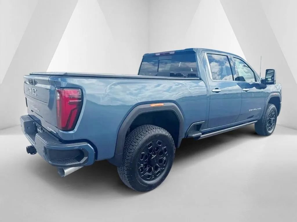New 2026 GMC Sierra 3500 Denali w/ LPO, Black Badging Package AWD/4WD image 7