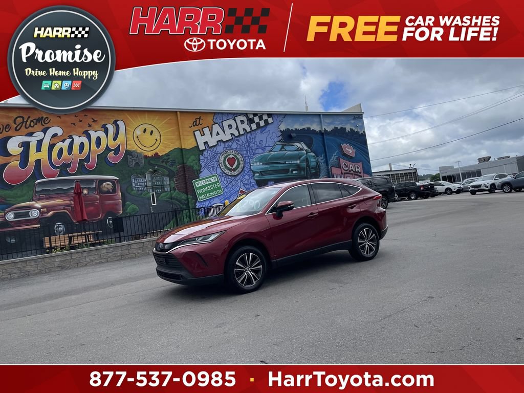 Used 2023 Toyota Venza LE AWD/4WD image 1