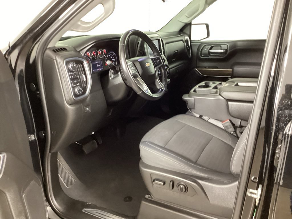 Used 2019 Chevrolet Silverado 1500 LT w/ All-Star Edition AWD/4WD image 26