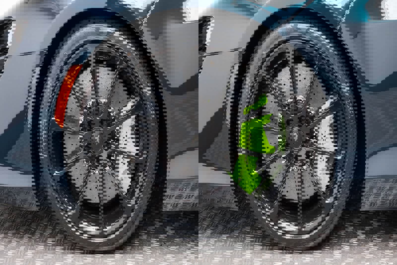 New 2026 McLaren Artura image 8