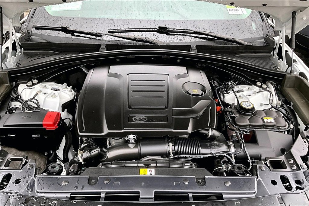 Used 2024 Land Rover Range Rover Velar S image 11