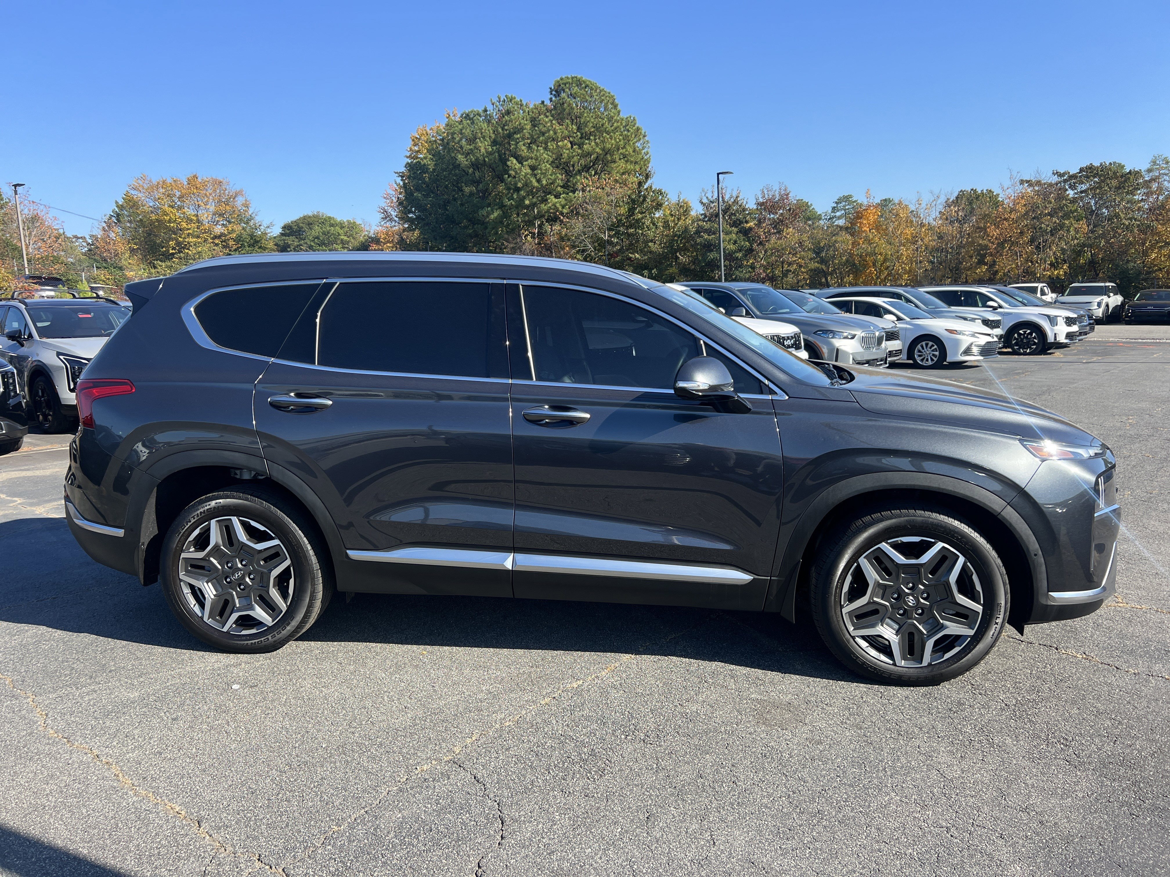 Used 2023 Hyundai Santa Fe Limited image 8