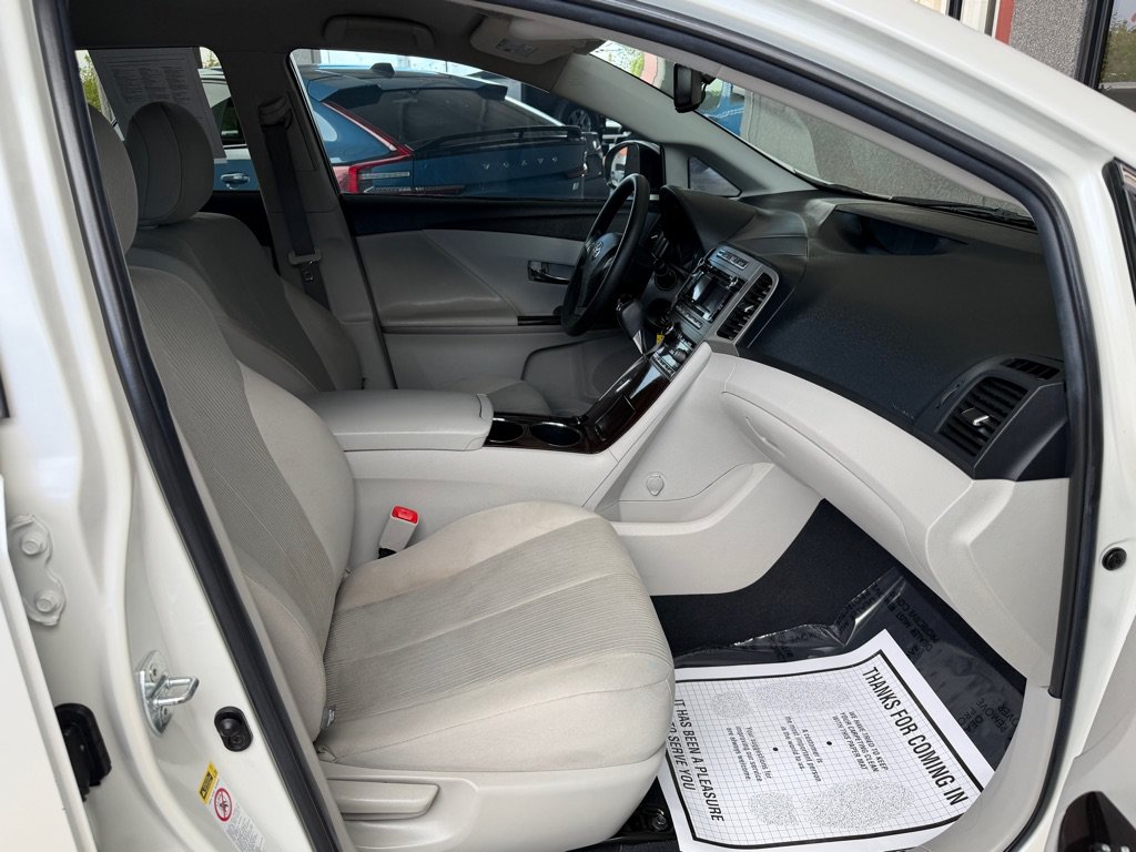 Used 2012 Toyota Venza LE w/ LE Convenience Pkg FWD image 34