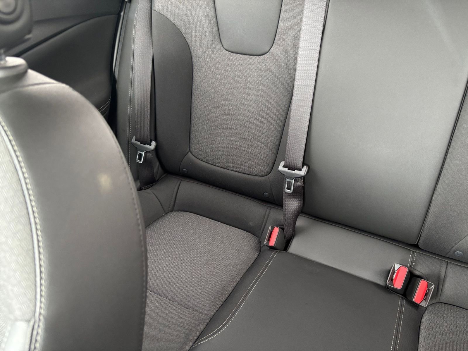 Used 2025 Buick Encore GX Preferred FWD image 37