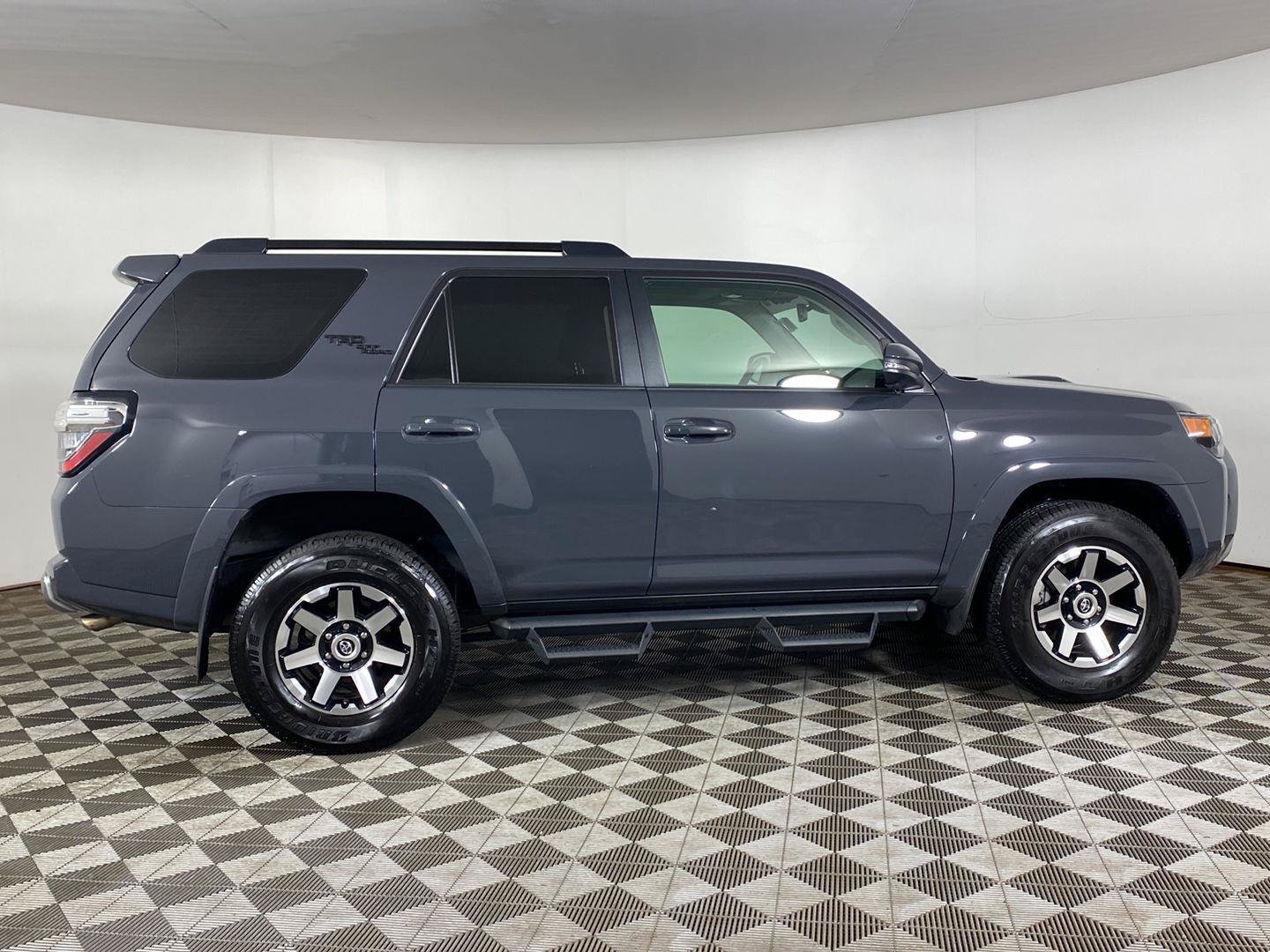 Used 2024 Toyota 4Runner TRD Off-Road Premium w/ Moonroof Package AWD/4WD image 24