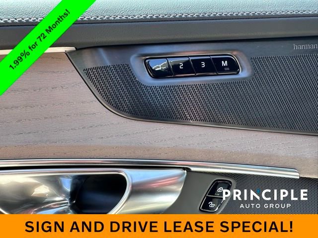 New 2026 Volvo XC90 B6 Plus w/ Protection Package Premier image 16