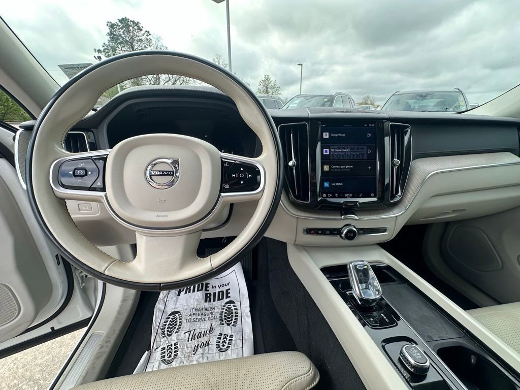 Used 2022 Volvo XC60 B5 Inscription w/ Advanced Package image 10