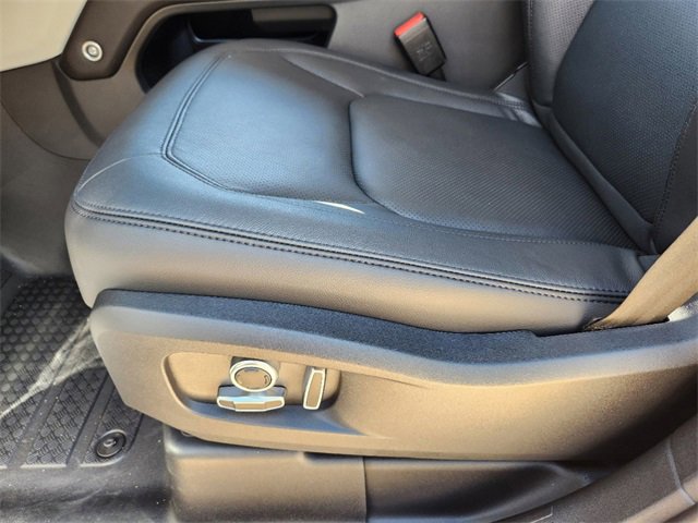 New 2024 Land Rover Defender 130 S image 23