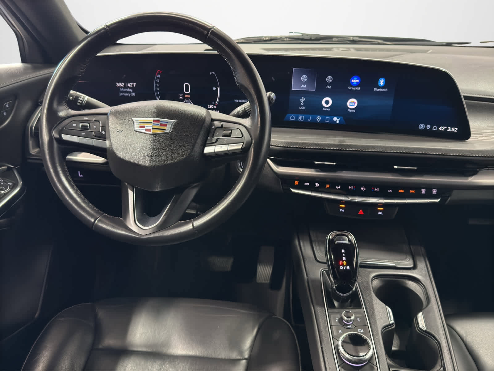 Used 2024 Cadillac XT4 Premium Luxury image 18