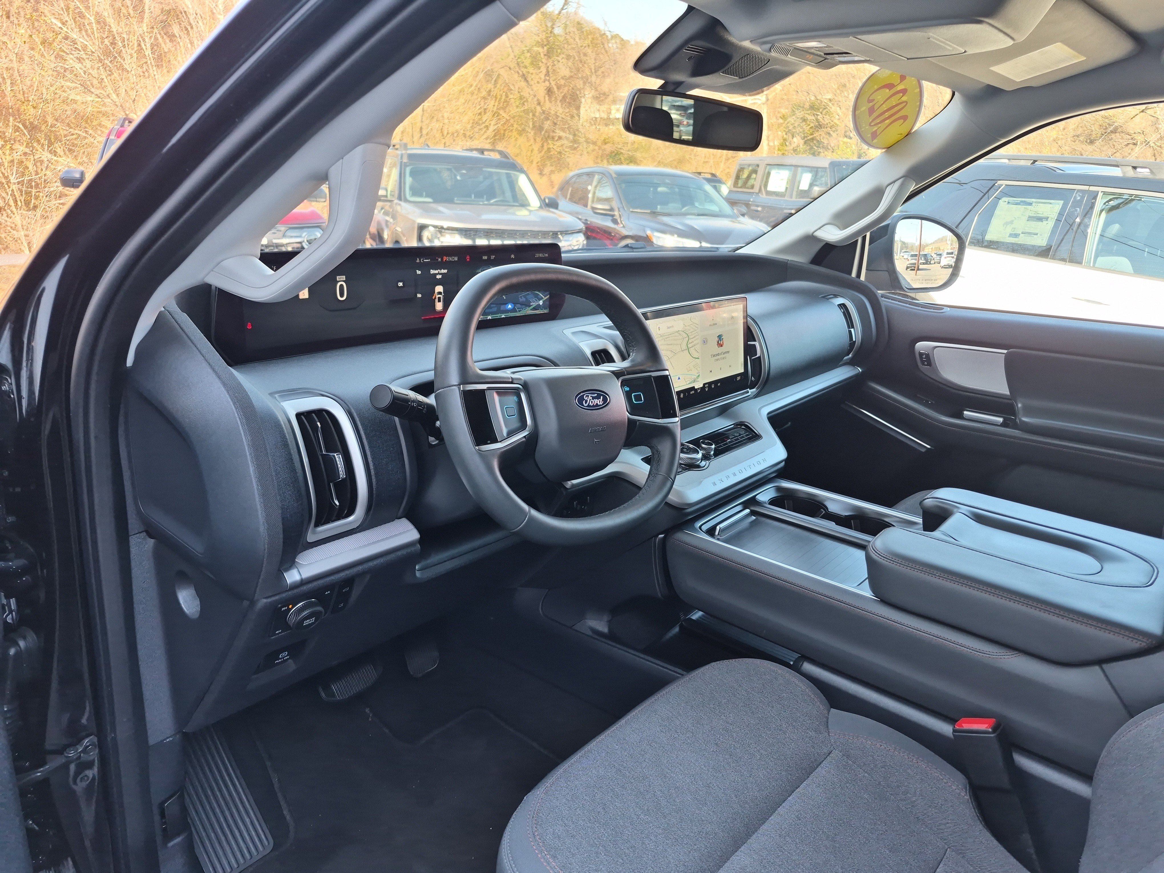 Certified 2025 Ford Expedition Active AWD/4WD image 12