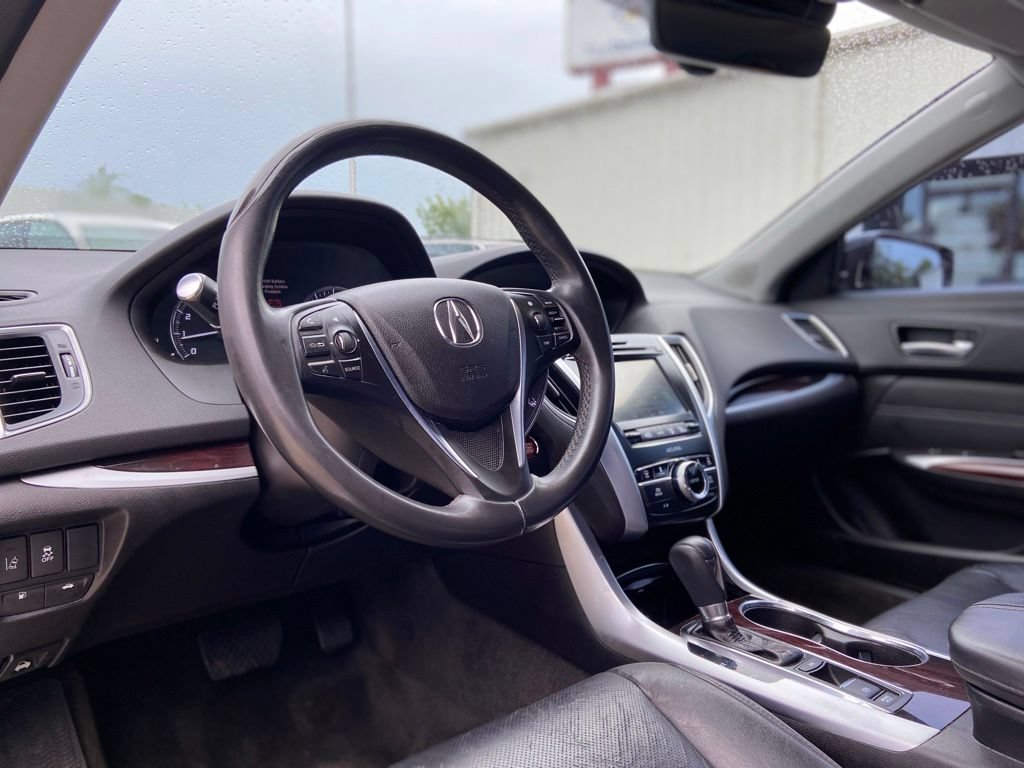 Used 2016 Acura TLX w/ Technology Package FWD image 15