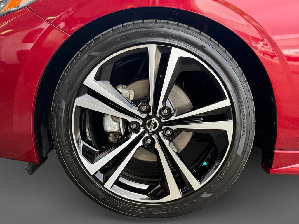 Used 2022 Nissan Sentra SR w/ Trunk Package FWD image 14