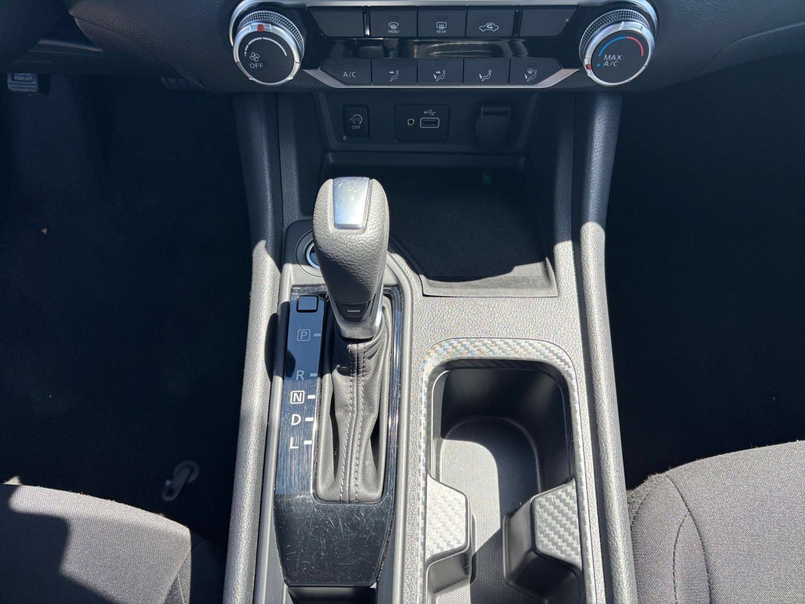 Used 2025 Nissan Sentra S FWD image 38