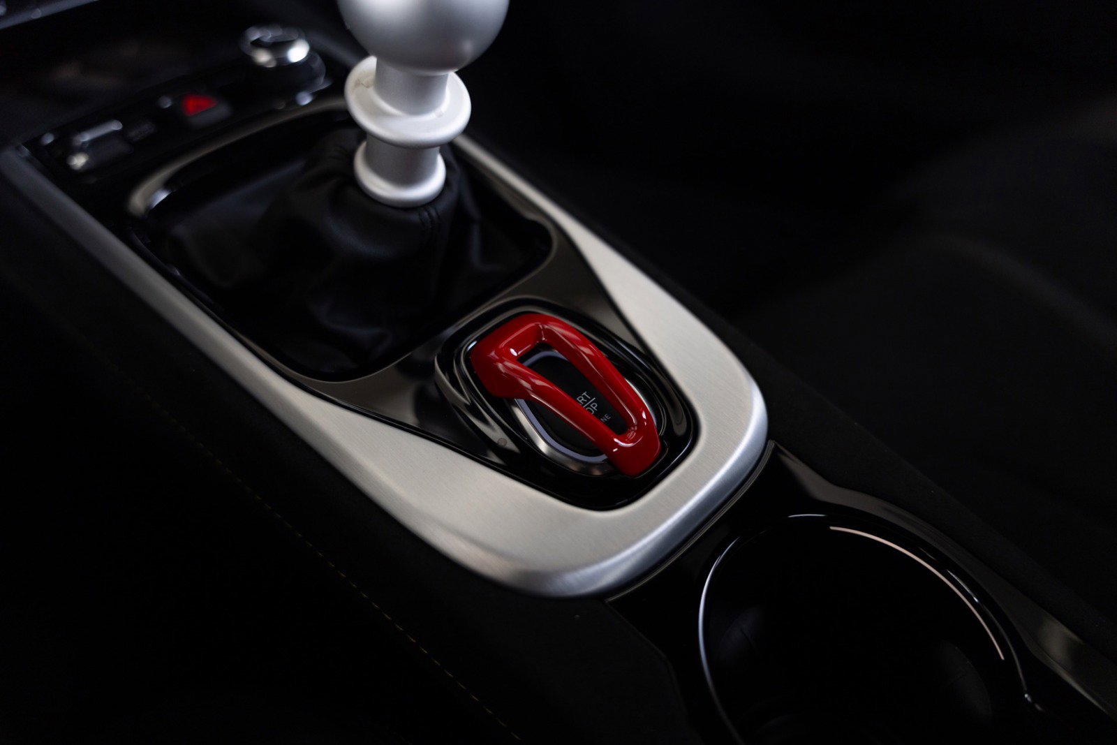 Used 2024 Lotus Emira First Edition image 41