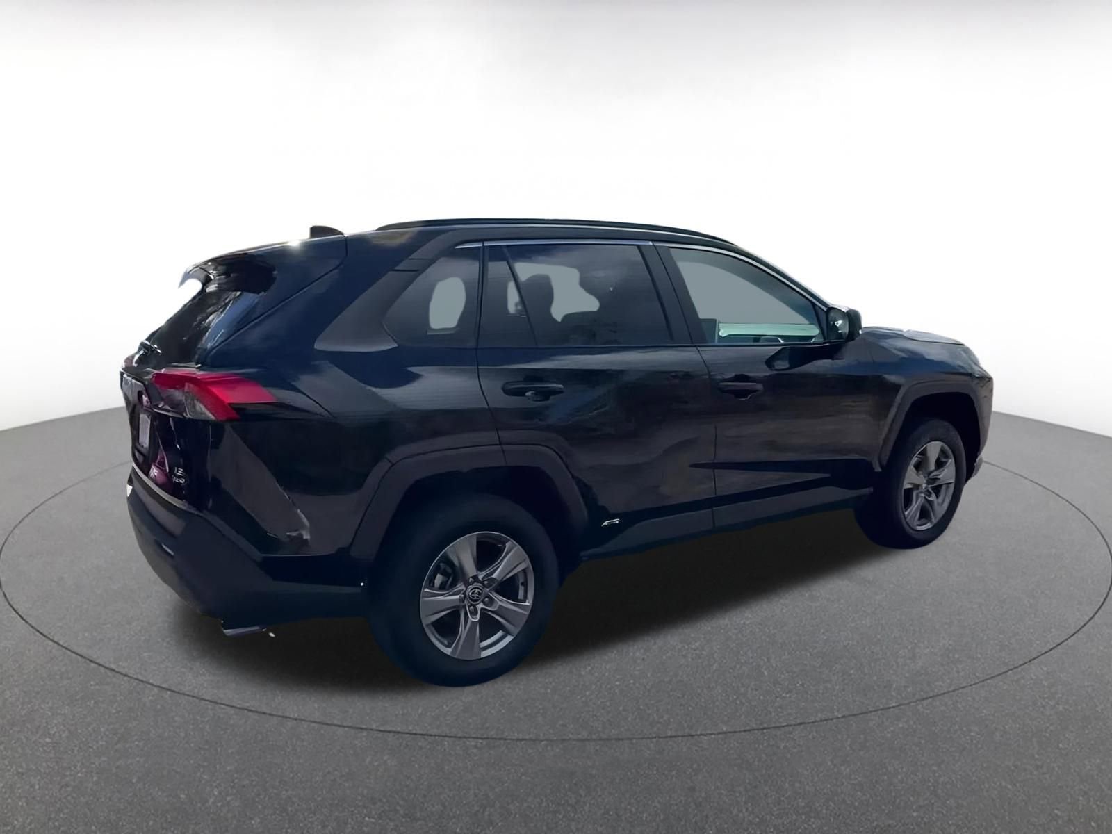 Used 2025 Toyota RAV4 LE image 15