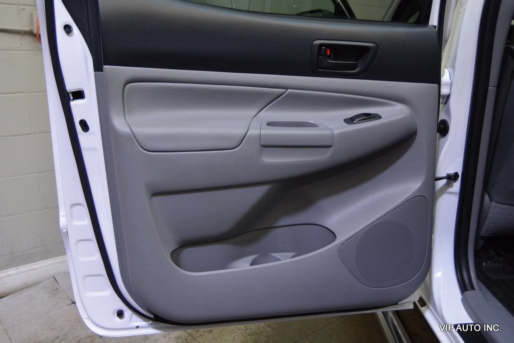 Used 2013 Toyota Tacoma PreRunner w/ SR5 Pkg RWD image 17