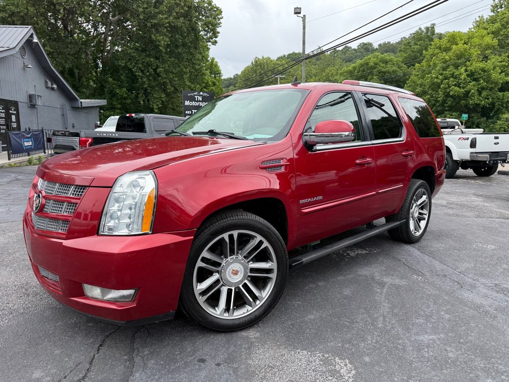 Used 2013 Cadillac Escalade Premium AWD/4WD image 1