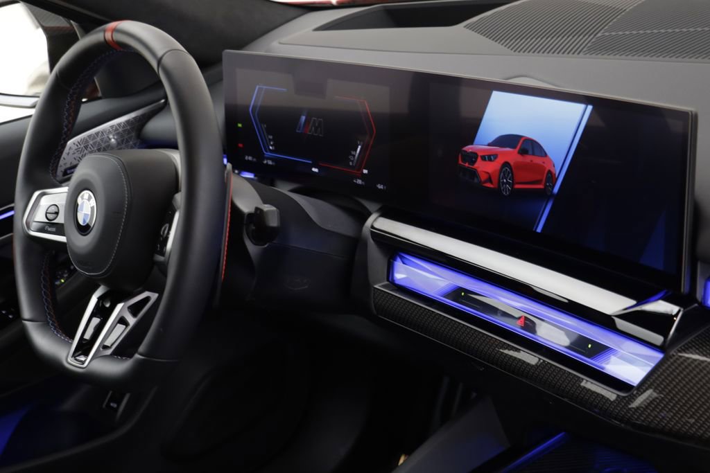 Used 2026 BMW M5 w/ Carbon Package image 22