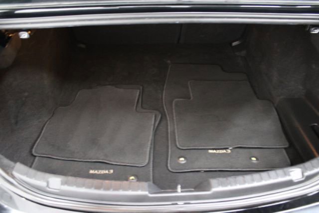 Used 2021 MAZDA MAZDA3 s FWD image 19