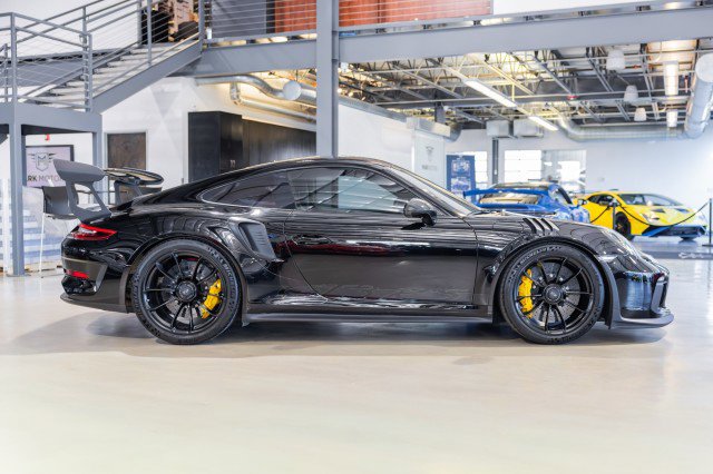 Used 2019 Porsche 911 GT3 RS RWD image 8