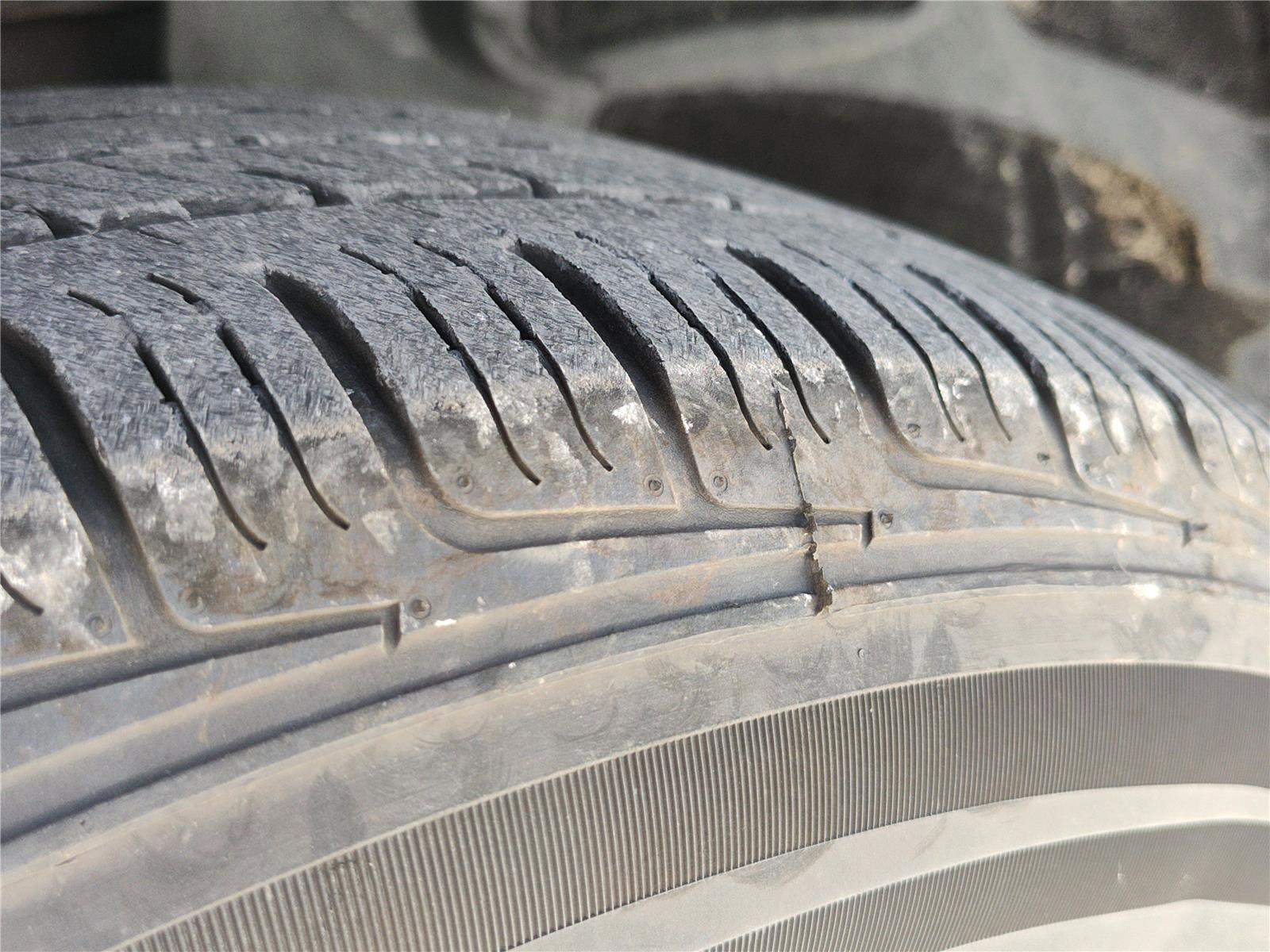 Used 2022 Dodge Charger SXT image 11