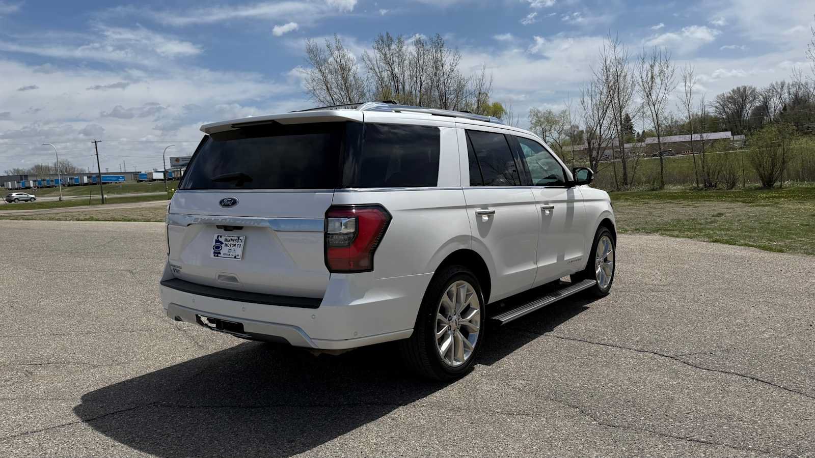 Used 2019 Ford Expedition Platinum AWD/4WD image 4