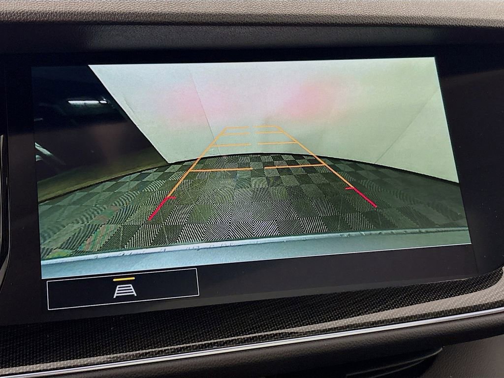 Certified 2023 Buick Envision Essence w/ Sport Touring Package image 18