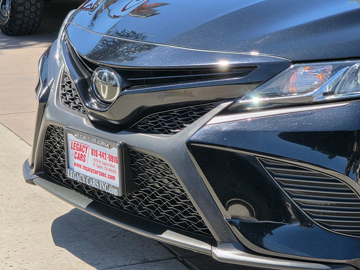 Used 2020 Toyota Camry SE w/ Convenience Package image 7