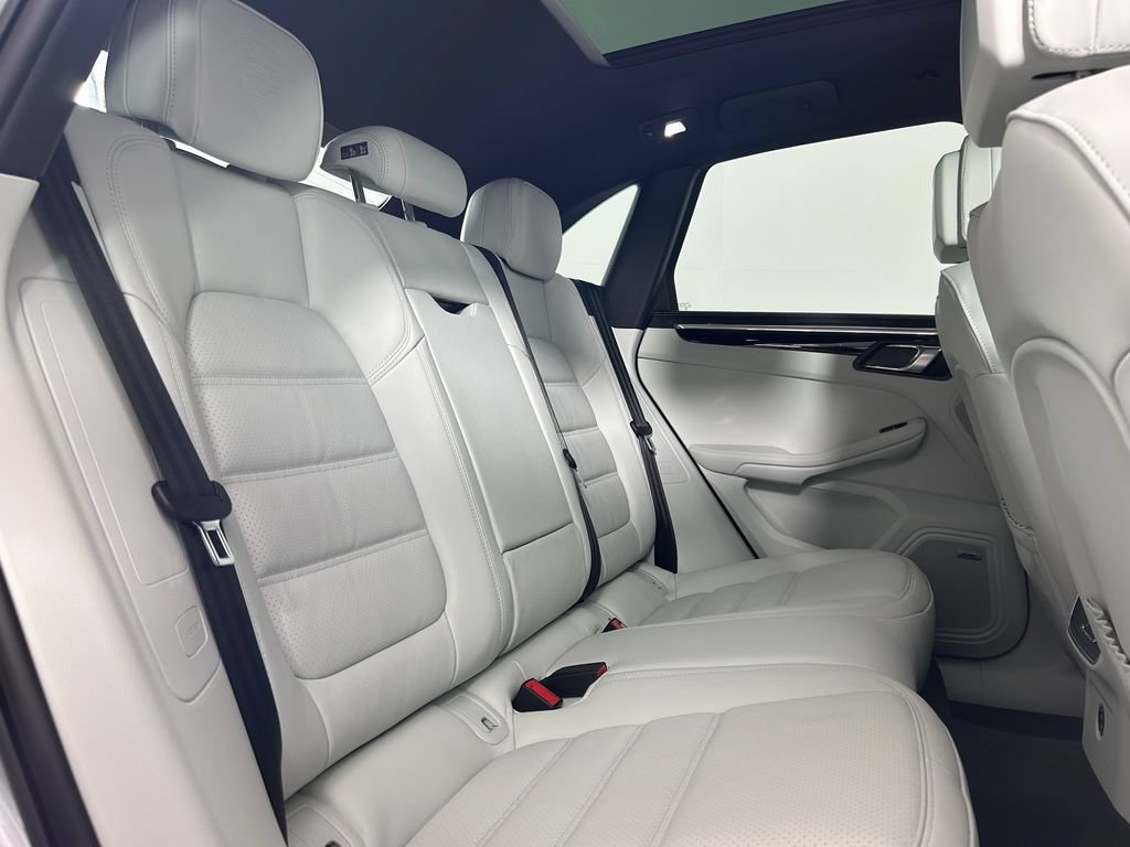 New 2026 Porsche Macan S AWD/4WD image 26