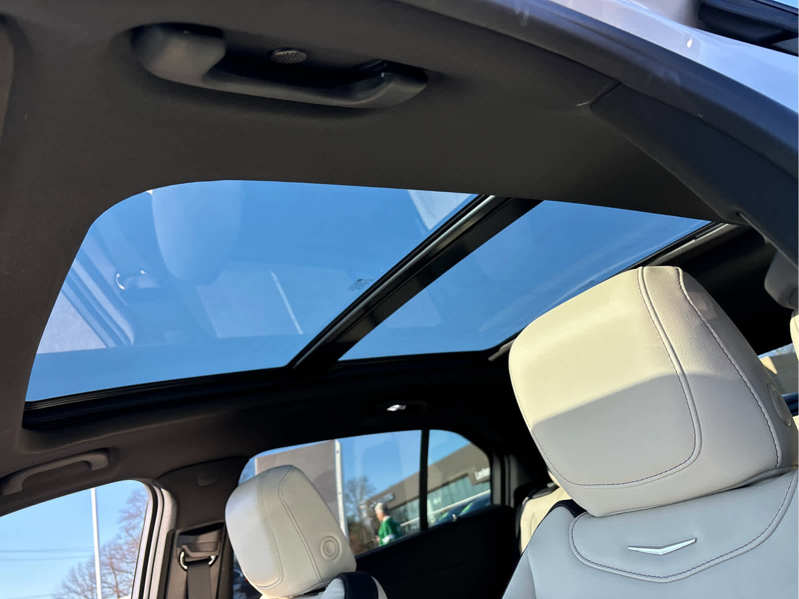 Used 2023 Cadillac XT4 Sport image 10