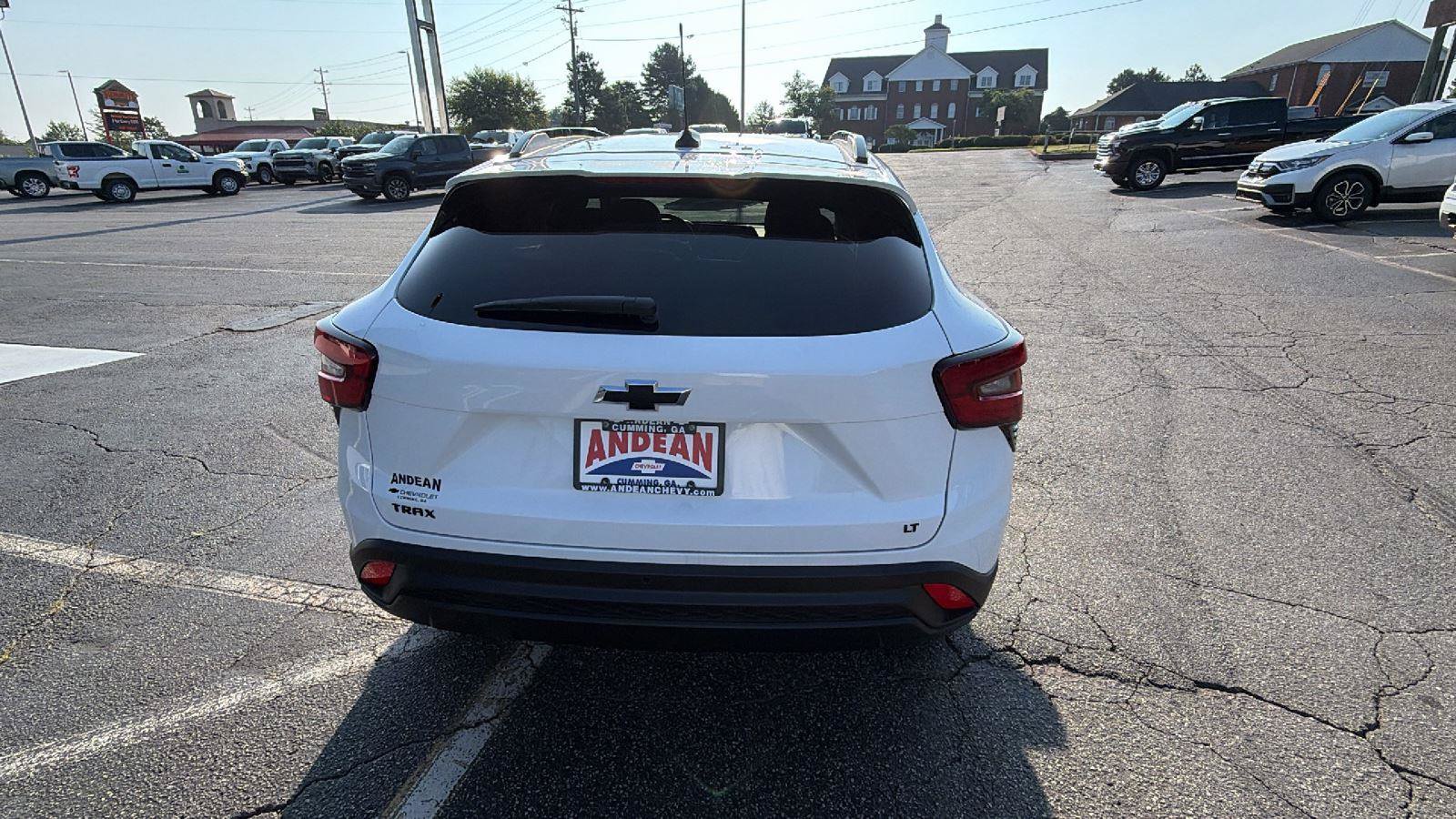 New 2026 Chevrolet Trax LT w/ Driver Confidence Package FWD image 9